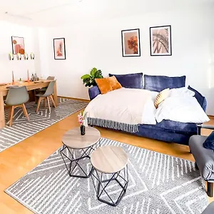 https://a-city-3-zi-smart-tv-wlan-netflix-kuche.getmunichhotels.com